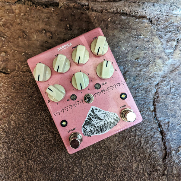 AC Noises RESPIRA Shimmer Reverb + Multimode LFO Tremolo, Special Edition Pink