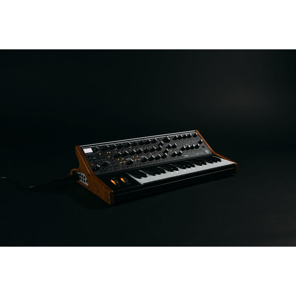 MOOG Subsequent 37 Analog Synth