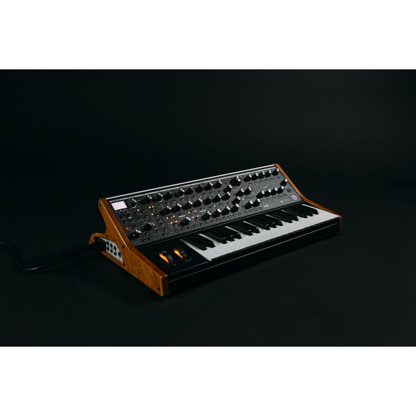 MOOG Subsequent 37 Analog Synth