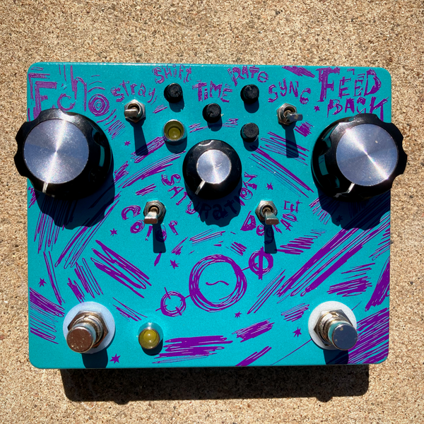 Hungry Robot Pedals The Aether modulating delay