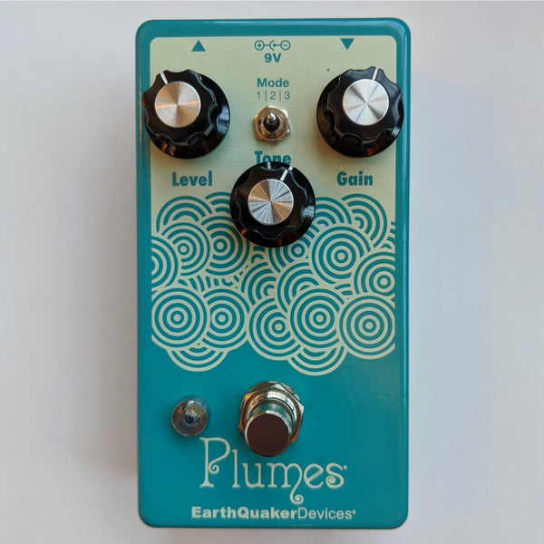Earthquaker Devices Plumes Small Signal Shredder in TSP Exclusive Light Yellow and Teal