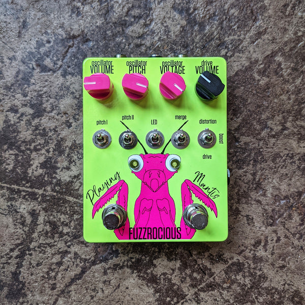 Fuzzrocious Playing Mantis Boost/Drive/Distortion