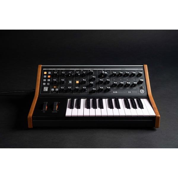 MOOG Subsequent 25 Analog Synth