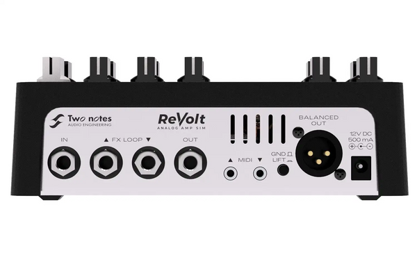 Two Notes Revolt Bass amp simulator / di pedal